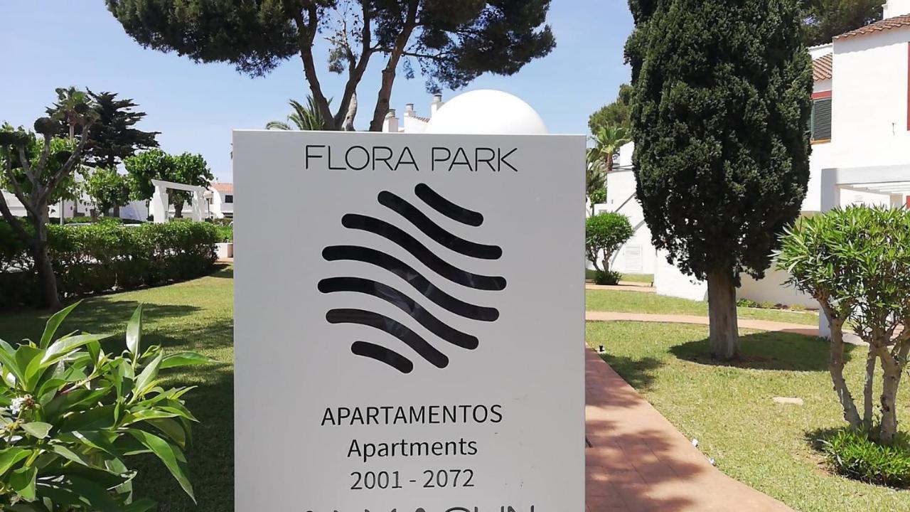 Aparthotel Flora Park & Aquarock Кала'н Бош Екстериор снимка